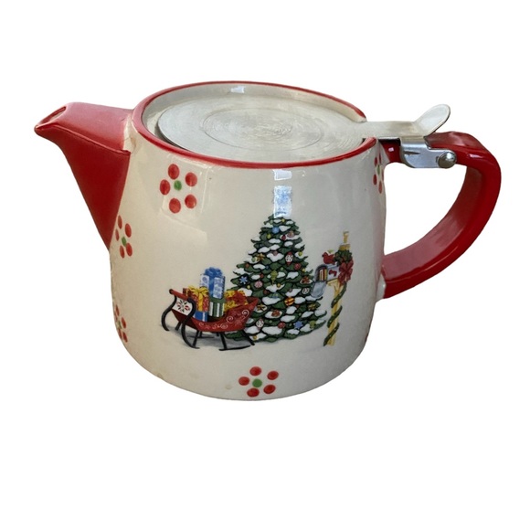Temptations by Tara Seasonal Christmas Tree 3.5" Ceramic Teapot w/ Strainer - Picture 1 of 2